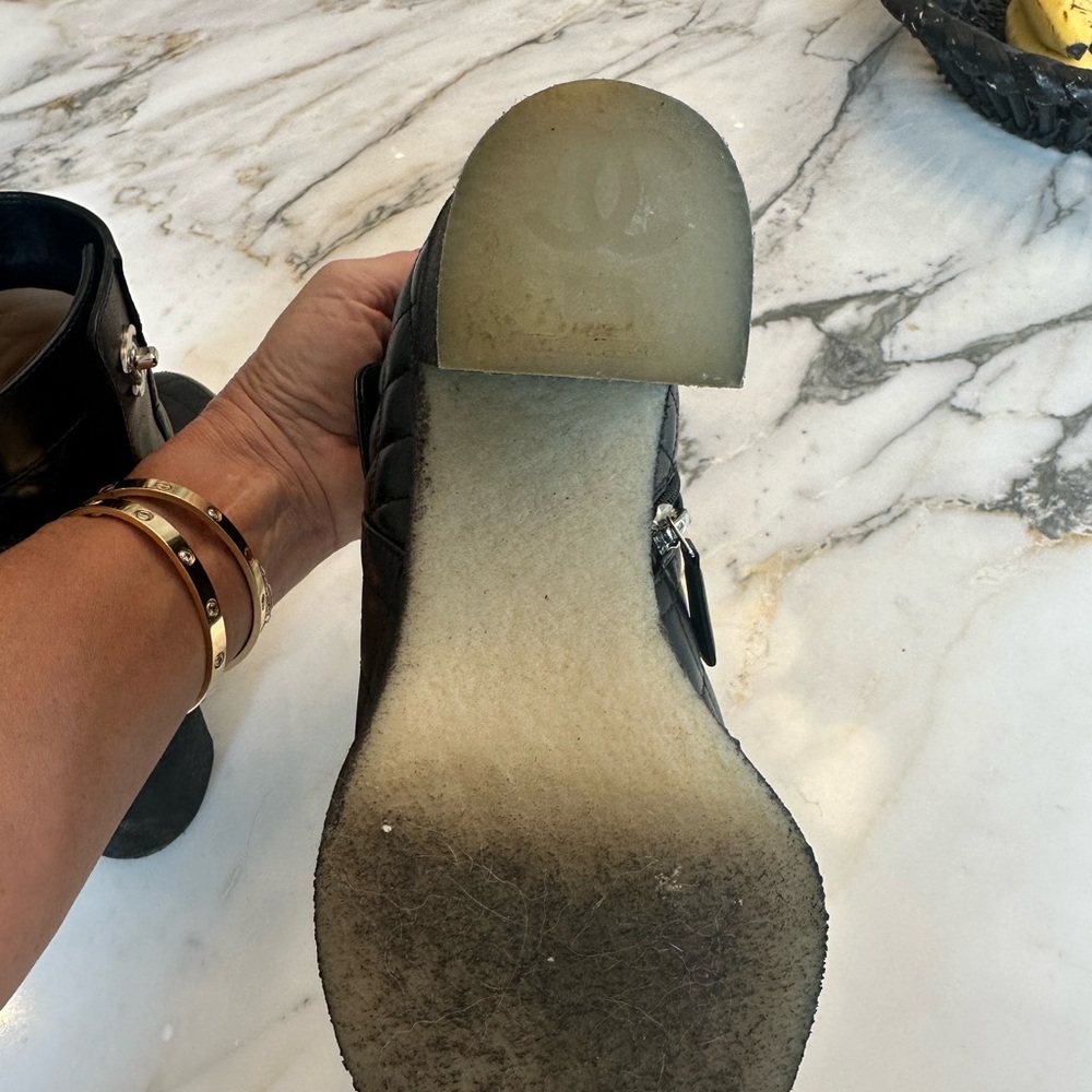 Chanel black short boots lambskin - Picture 6 of 11